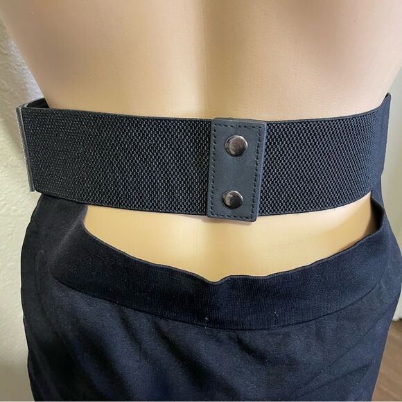 YIK Fung Stretchy Crystal Belt Black with silver Crystals - Picture 6 of 11